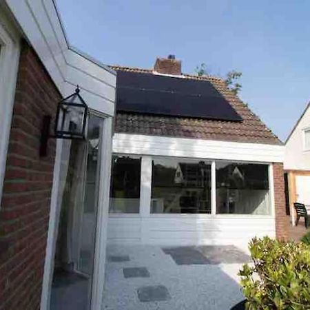 Cosy Bungalow With Private Garden Noordwijkerhout Buitenkant foto
